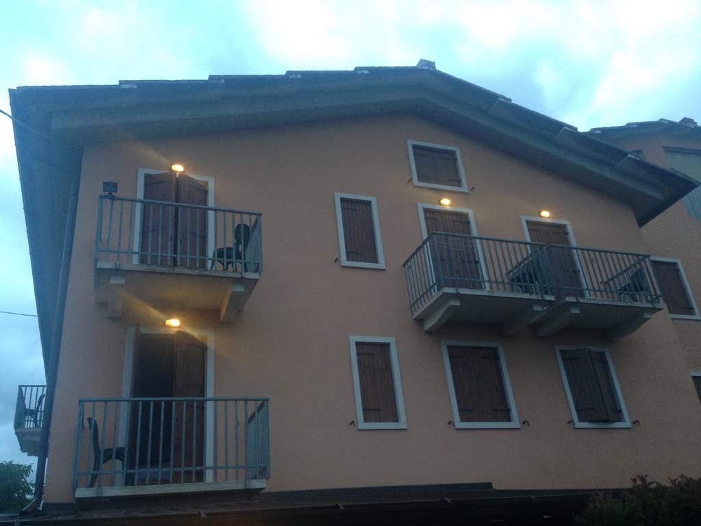 Hotel Scandola Боско-Кьезануова Экстерьер фото
