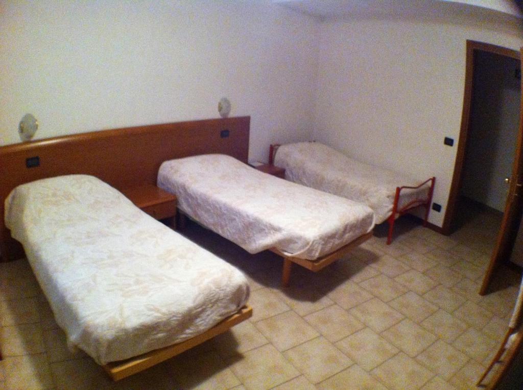 Hotel Scandola Боско-Кьезануова Номер фото